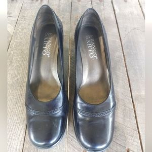 FRANCO SARTO SIZE 7.5M women's black kitten heels Genuine leather FRANCO SARTO